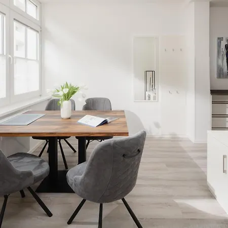 Haus Kluin 8 *